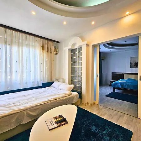 Апартаменты Rosuites