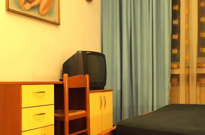 Rosuites *